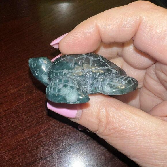 Moss Agate Turtle Carving - Picture 2 of 9